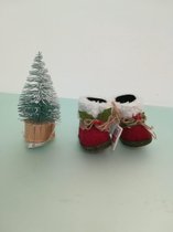 Decoratieve kerstboom en snowboots - 2 stuks
