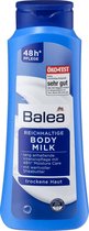 DM Balea Rijke lichaamsmelk voor droge huid  met Sheaboter (500 ml)
