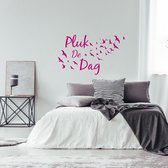 Muursticker Pluk De Dag Met Vogels -  Roze -  120 x 71 cm  -  alle muurstickers  slaapkamer  woonkamer  nederlandse teksten - Muursticker4Sale
