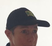 Bennie Klein Zwarte baseball cap met een wapperende Achterhoekse vlag erop geborduurd.  1 Stuks (piece) Verpakt, geen specificatie