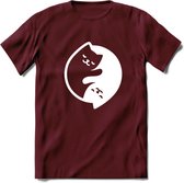 Ying Yang Sleepy Kat - Katten T-Shirt Kleding Cadeau | Dames - Heren - Unisex | Dieren shirt | Grappig Verjaardag kado | Tshirt Met Print | - Burgundy - S