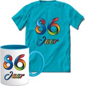 86 Jaar Vrolijke Verjaadag T-shirt met mok giftset Blauw | Verjaardag cadeau pakket set | Grappig feest shirt Heren – Dames – Unisex kleding | Koffie en thee mok | Maat XL