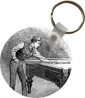 Sleutelhanger - Een historische illustratie van een man die biljart speelt - Plastic - Rond - Uitdeelcadeautjes