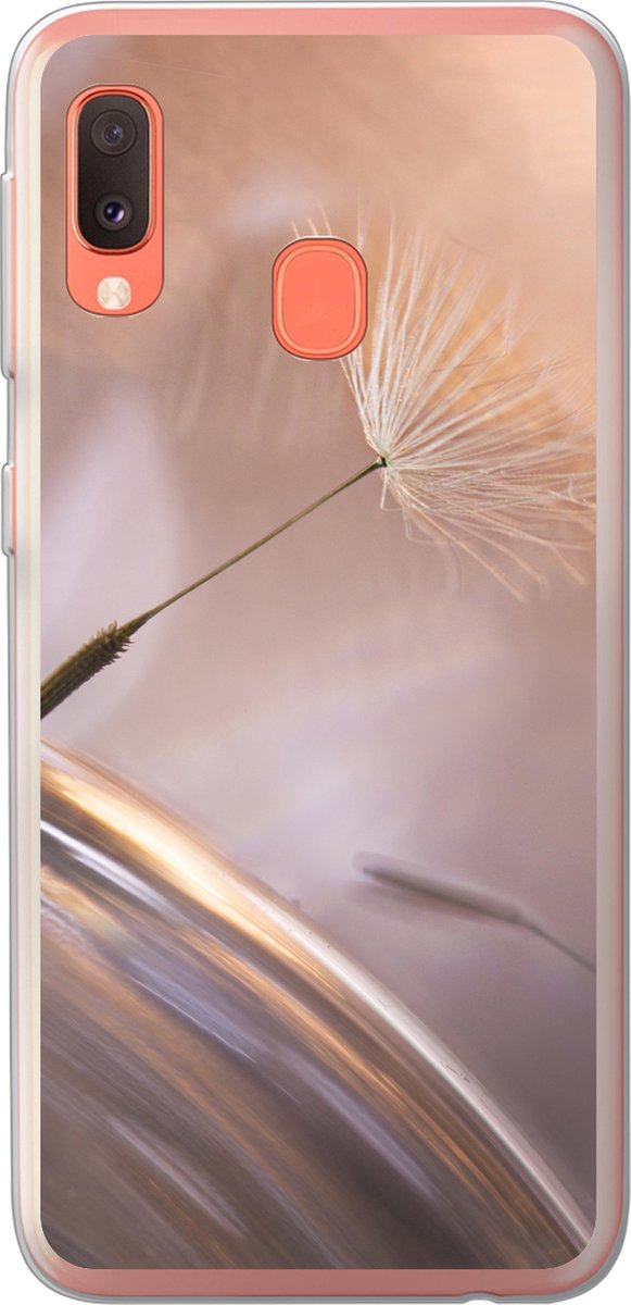 Telefoonhoesje Geschikt voor Samsung Galaxy A20e hoesje - Paardenbloem zaden - Abstract - Lucht - Siliconen Telefoonhoesje Telefoonhoesje
