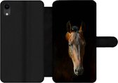 Bookcase Geschikt voor iPhone XR telefoonhoesje - Paarden - Dieren - Bruin - Met vakjes - Wallet case met magneetsluiting