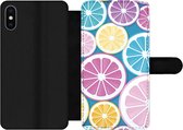 Bookcase Geschikt voor iPhone XS telefoonhoesje - Fruit - Grapefruit - Tropisch - Met vakjes - Wallet case met magneetsluiting - Verjaardag cadeau tiener