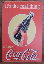 Coca Cola the real thing Reclamebord van metaal METALEN-WANDBORD - MUURPLAAT - VINTAGE - RETRO - HORECA- BORD-WANDDECORATIE -TEKSTBORD - DECORATIEBORD - RECLAMEPLAAT - WANDPLAAT -