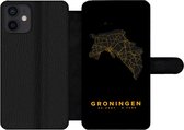 Bookcase Geschikt voor iPhone 12 telefoonhoesje - Groningen - Kaart - Goud - Met vakjes - Wallet case met magneetsluiting