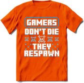 Gamers don't die pixel T-shirt | Blauw | Gaming kleding | Grappig game verjaardag cadeau shirt Heren – Dames – Unisex | - Oranje - S