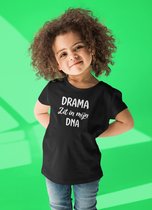 Meisjes T-shirt: Drama zit in mijn DNA. korte mouw voorjaar/zomer 86/92
