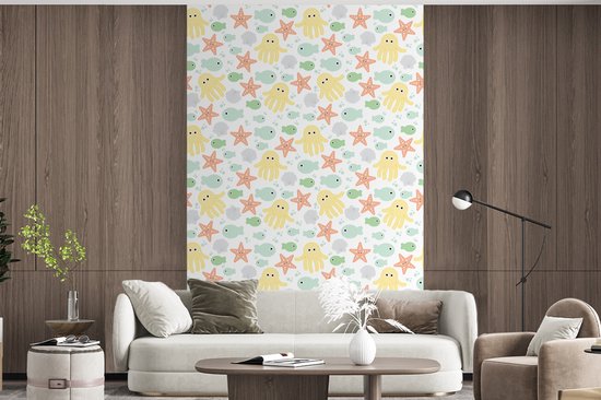Behang - Fotobehang Zeedieren - Baby - Schelpen - Breedte 140 cm x hoogte 220 cm