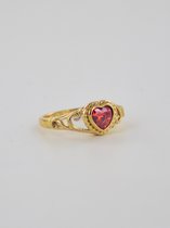 Vintage ring met rood hart maat 16 - goud
