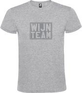 Grijs T shirt met print van " Wijn Team " print Zilver size XXXL