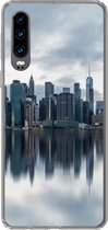 Geschikt voor Huawei P30 hoesje - New York - Skyline - Reflectie - Siliconen Telefoonhoesje