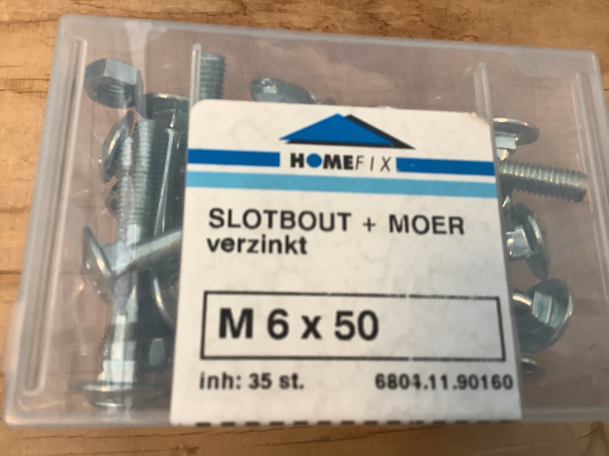 Homefix. Slot bout verzinkt met moer. M6 x 50 mm. Lang. 35 stuks Hout bouten.