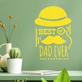 Stickerheld - Muursticker Best dad ever - Woonkamer - Vaderdag - Bolhoed, vergrootglas en snor - Engelse Teksten - Mat Geel - 58.7x41.3cm