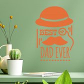 Stickerheld - Muursticker Best dad ever - Woonkamer - Vaderdag - Bolhoed, vergrootglas en snor - Engelse Teksten - Mat Oranje - 58.7x41.3cm