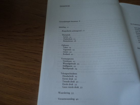 Inhoudsopgave van een boek met titels als 'Inleiding', 'Biografische achtergrond', 'Thematiek', 'Ouderdom' en 'Tekstgeschiedenis'.