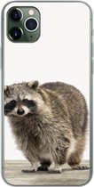 Geschikt voor iPhone 11 Pro Max hoesje - Wasbeer - Dieren - witte achtergrond -Jongens - Meisjes - Kinderen - Siliconen Telefoonhoesje