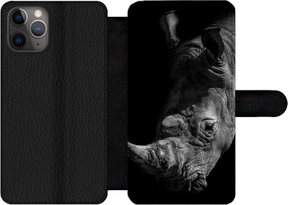 Telefoonhoesje Geschikt voor iPhone 11 Pro Max telefoonhoesje - Neushoorn - Wild dier - Portret - Met vakjes - Wallet case met magneetsluiting