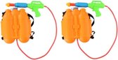 2x Speelgoed waterpistool/waterpistolen oranje - watertank rugzak met waterspuit