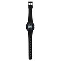 Montre numérique Casio F-91W noire, posée à plat, cadran vers le haut, avec bracelet noir.