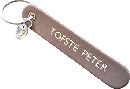 Sleutelhanger TOFSTE PETER leder kleur taupe + bedel hartje (peetoom - communie - lentefeest - doopsel - baby)