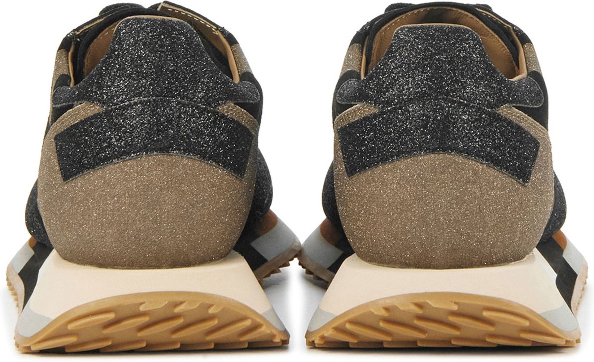 Ghoud Sneakers Dames - Lage sneakers / Damesschoenen - Leer