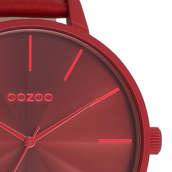 OOZOO Timepieces - Montre OOZOO rouge dahlia avec bracelet en cuir rouge dahlia - C11253