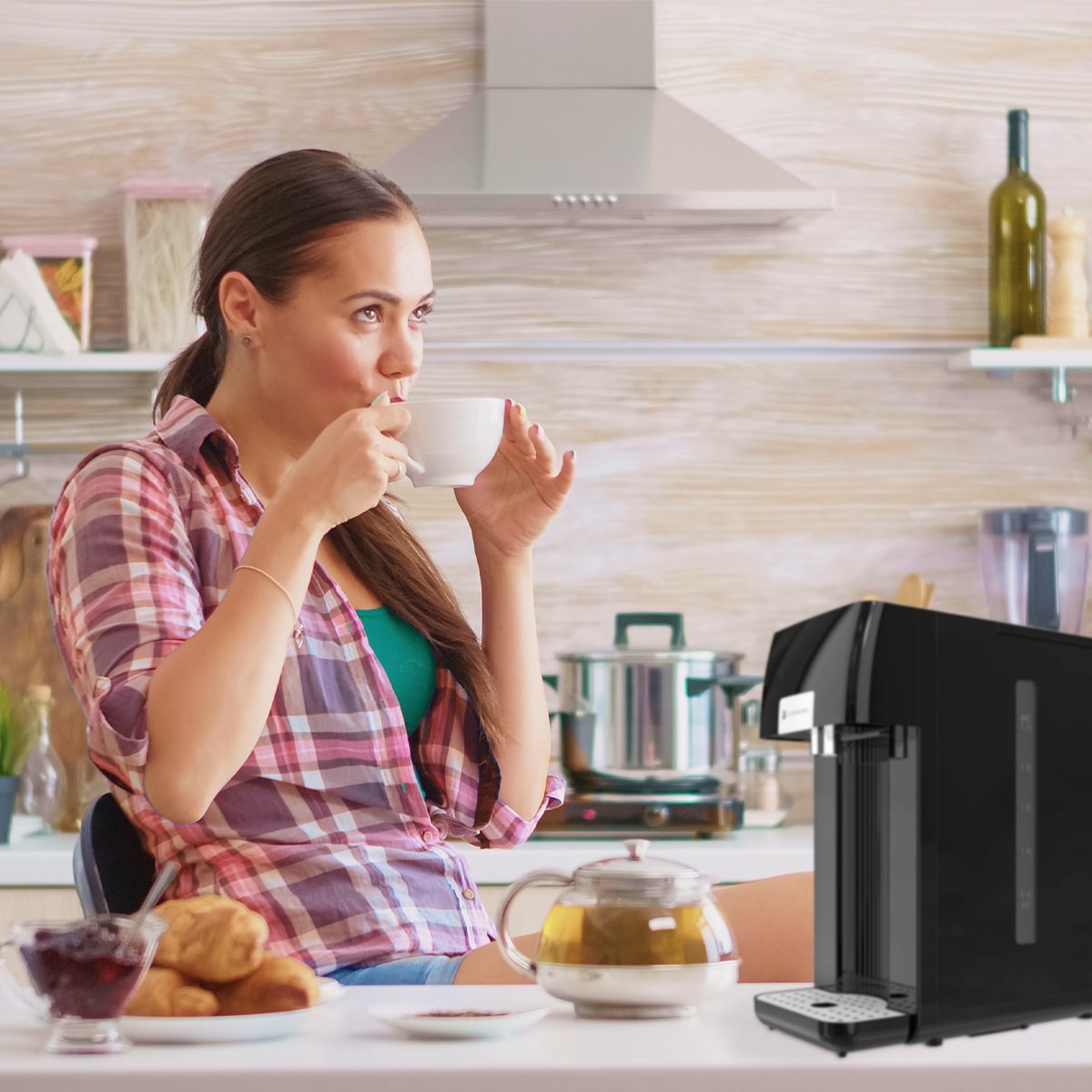 KitchenBrothers Heetwaterdispenser - 2,5L - Instant Waterkoker - BPA en PFAS Vrij - 0,5L per minuut - 100℃ - Zwart — afbeelding 4