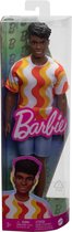Bol.com Barbie Fashionistas Ken pop - Met shirt en korte broek aanbieding