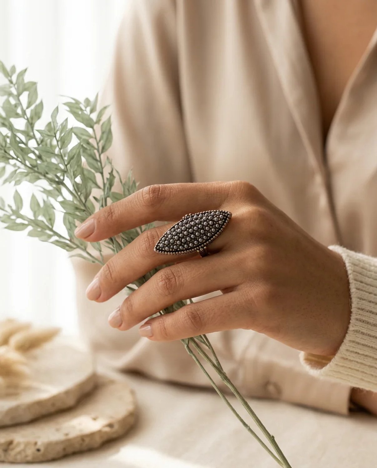 Dorvina Brons Vintage Dames Ring Authentiek Koper Fijn / Klein Parel Bewerkt Navette Geslepen Verstelbaar