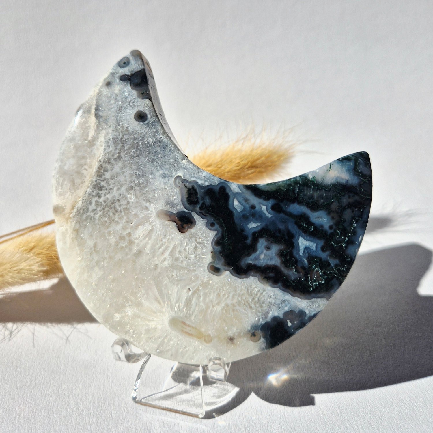 Moonlight Gemstones Edelsteen Mosagaat Maan op Standaard (Druzy & Patronen) Agaat - #316 10-12cm Meerkleurig