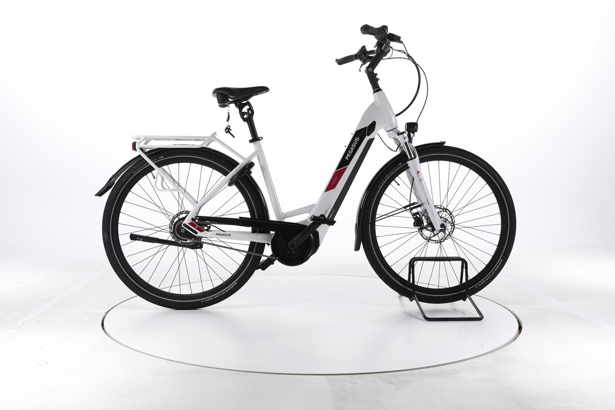 Pegasus Solero EVO 8R Elektrische citybike Bosch Accu 500Wh 28" wit Pro