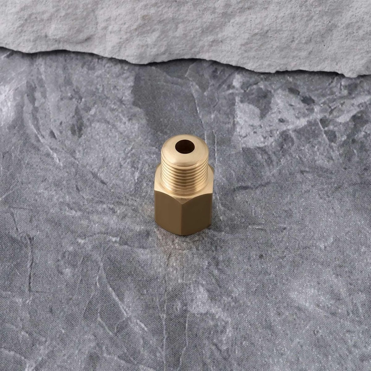 Dailygoods - Messing Adapter - 1/8 BSPT naar 1/8-27 NPT - Precisie Fitting - Duurzaam materiaal - Geschikt voor diverse toepassingen - Perfect voor le...