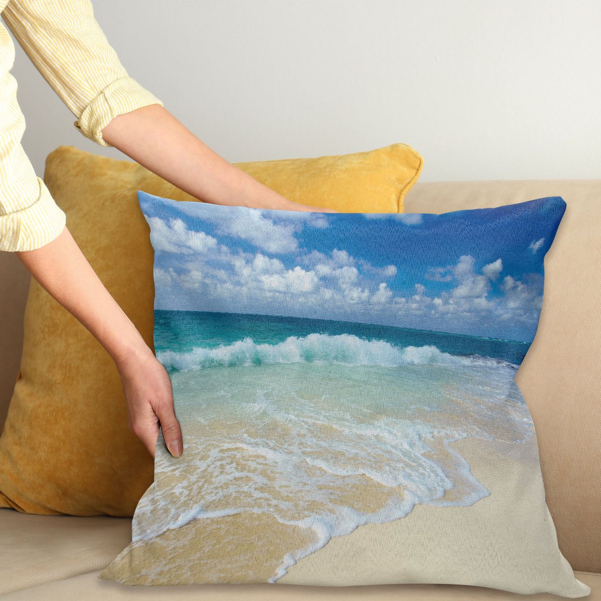ABAKUHAUS Wave Sierkussenhoes, Strand met Foamy Golven op Empty Zee Shore Holiday Thema Serene Coastal, Decoratieve Vierkante Sierkussenhoes, 50 x 50 cm, Bruin Wit