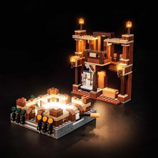 LEGO Minecraft Woodland Mansion Fighting Ring 21272