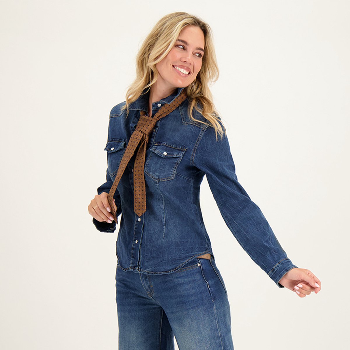 Je m'appelle Dames Blouse Met stretch - Blauw - Maat S