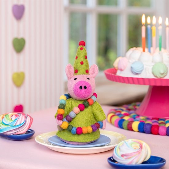 Wolvilt Feestvarken met Feestmuts en Slinger Roze - Kleine Handpop/Eiwarmer - Handmade&Fairmade Homedeco - 24cm — afbeelding 5