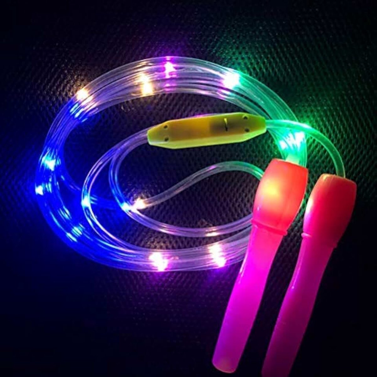 Springtouw voor kinderen, LED verlichten springtouw verstelbare lengte en drie lichtmodi, snelheid springtouw voor kinderen, lichtshow, fitness (willekeurige kleur)