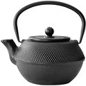 Zwarte gietijzeren theepot (1,1L) met gestructureerd oppervlak en gebogen handvat.