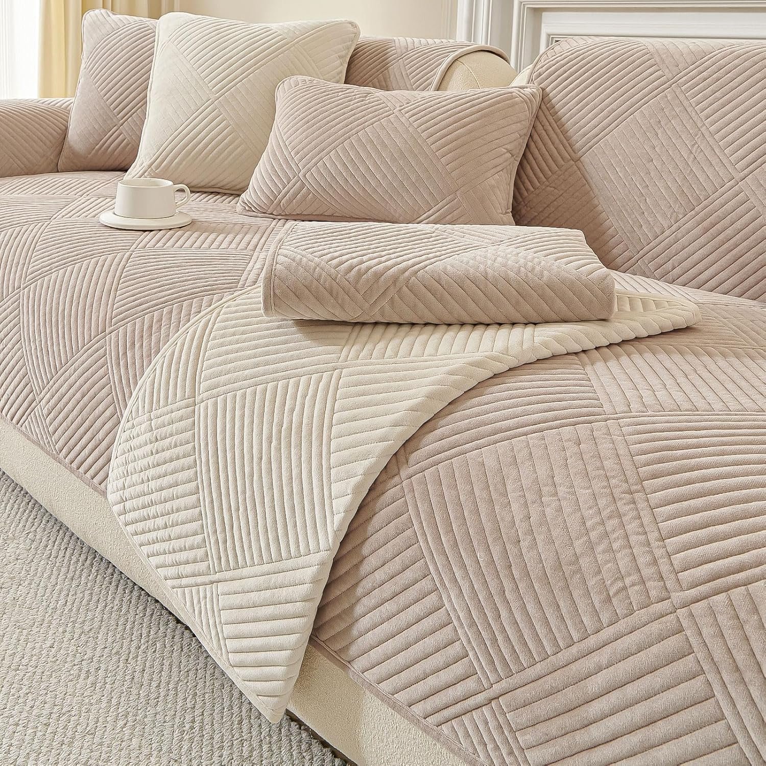 Bankhoes - Antislip Bankovertrek - Bankbeschermer - Korte Pluche Sofa Beschermer - Universeel - Voor 1-2-3 Zitsbank - Per Stuk - Khaki - 90 x 210 cm