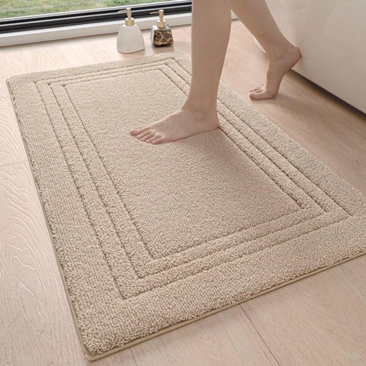 Antislip Badmat 60 x 110 cm - Machinewasbaar, Super Absorberend & Beige