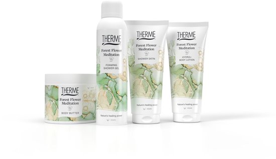 Vier THERME Forest Flower producten: body butter, shower gel, shower satin en body lotion met groen en gouden patroon.