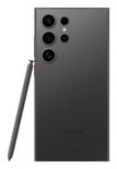 Grijze Galaxy S24 Ultra achterkant met cameralenzen, Samsung-branding en stylus aan de linkerkant.