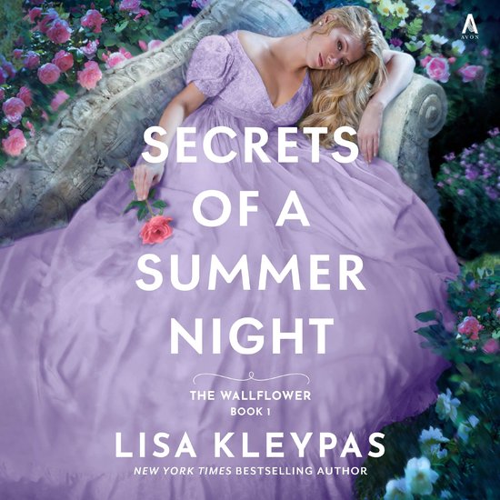Femme en robe violette avec des fleurs, "Secrets of a Summer Night" Lisa Kleypas