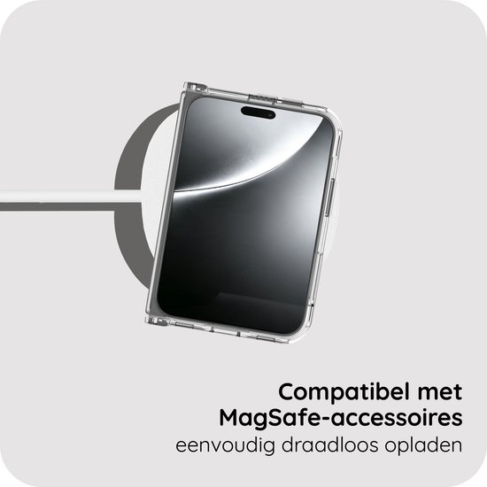 Transparante hoes op een draadloze MagSafe-lader voor eenvoudig opladen.