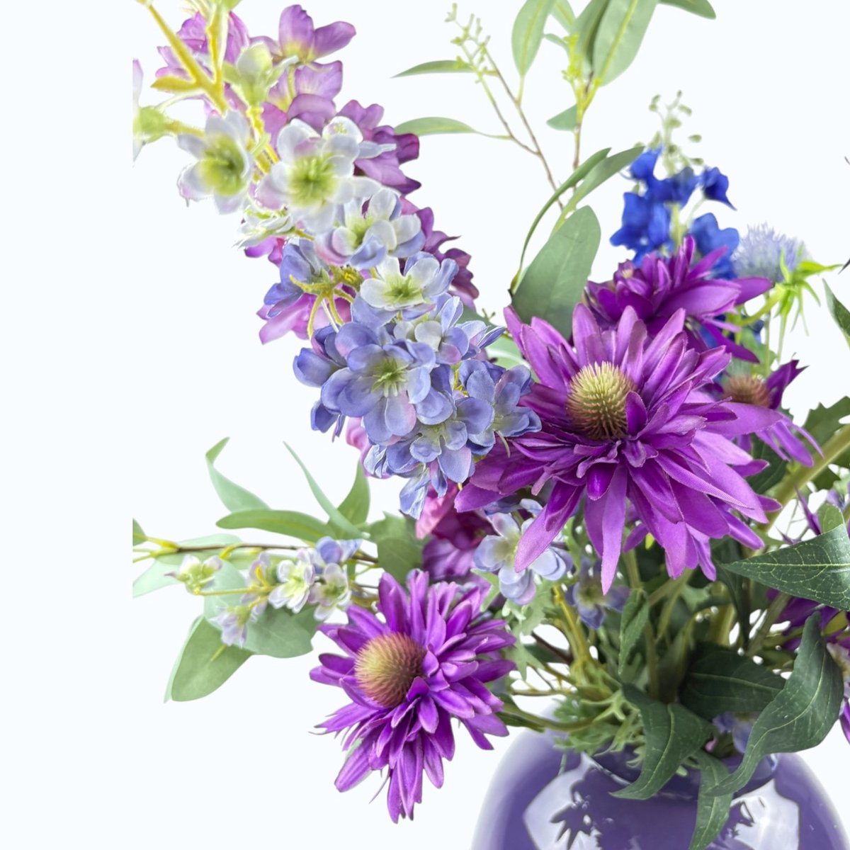 Bloemboetiek Velvet Bloom – Kunstbloemen – Bloemen – Zijden bloemen boeket – Luxe kunstbloemen plukboeket – Paars, lila, blauw en groen – 65 cm – 10 stelen – Vaas niet inbegrepen — cadeau in Wonen & Interieur - foto 6