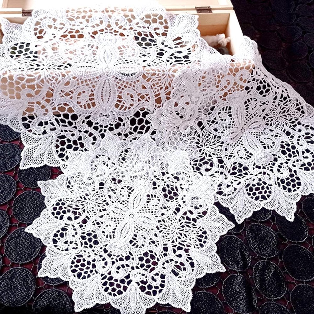 Dailygoods- Onderzetters 4 Stuks - Ronde Kanten Onderzetters - Placemat - Vintage - Decoratie - 40 cm - Placemats