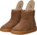 Bruine suède Shoesme laarzen, deels geopend met teddy voering en '100% REAL LEATHER' binnenzool.